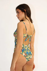 Colibri tuetulla yläosalla varustettu läpiruskettava uimapuku